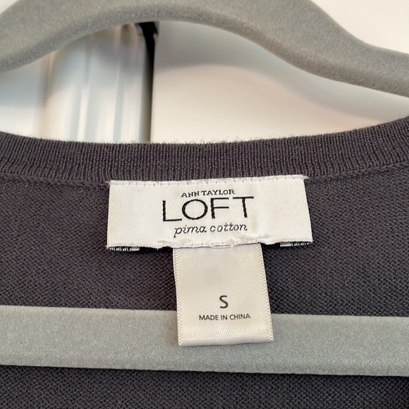 Ann Taylor Loft Ruffled Front Cardigan, Gray, Size Small - Picture 3 of 8